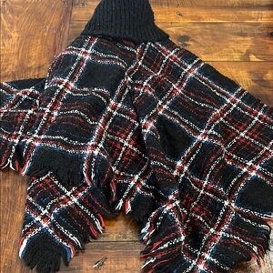 Chic Black Plaid Knit Poncho